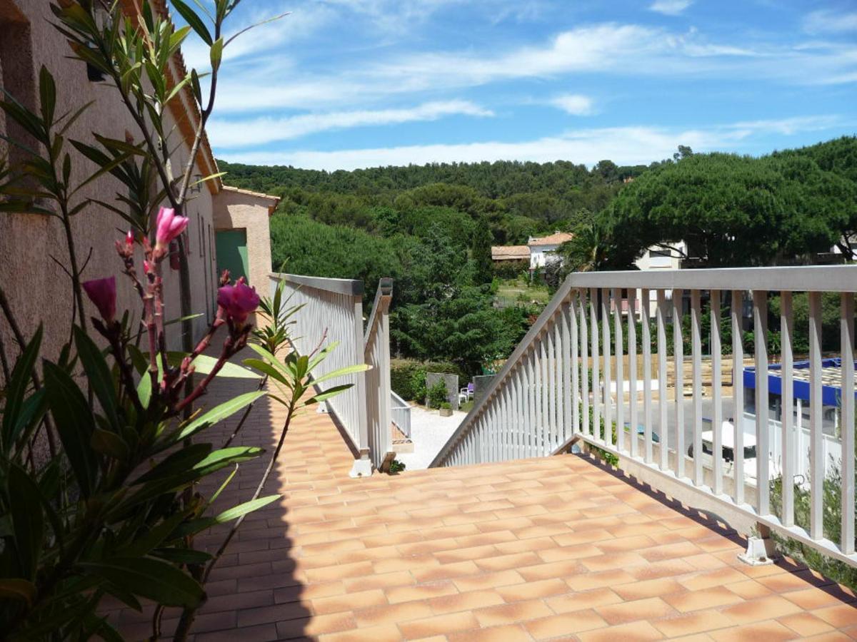 Hotel Les Eucalyptus Cavalaire-sur-Mer Exterior photo